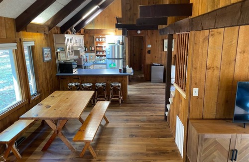 Jamaica Cabin | Charming riverside cabin in Jamaica, VT with hot tub