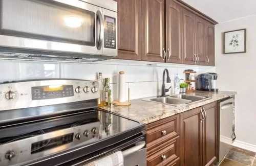 Downtown Gatineau House | Charming Riverview 1 bed apt. 10min to DTWN Ottawa