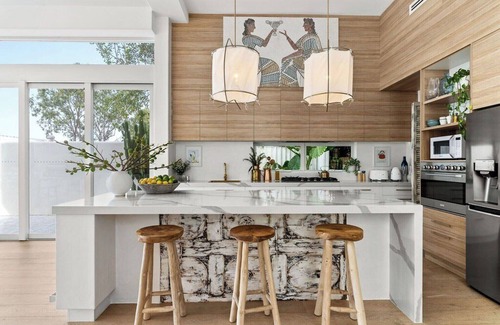 Burleigh Heads Villa | Charming Romantic Villa in Dreamy Burleigh Heads