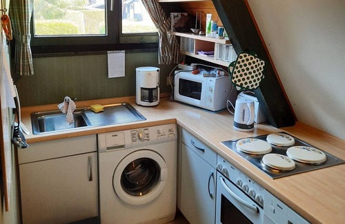 Fedderwardersiel House | Charming roof-only house for up to 6 people in Fedderwardersiel. Deichnah.