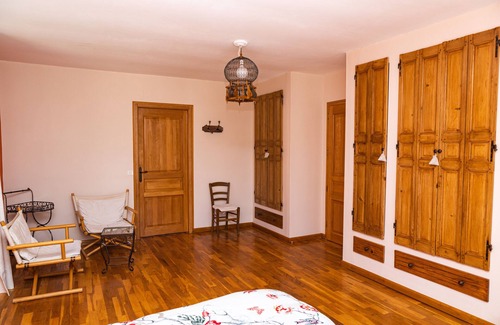 Roussas House | Charming room in Drôme provençale