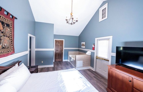 Shawnee On Delaware Hotel | Charming Room Near Delaware River – Great for Relaxation & Outdoor Adventure