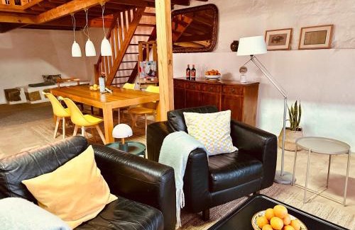 Reguengo Grande House | Charming Rustic Wine Cellar House in Reguengo Grande with Fireplace
