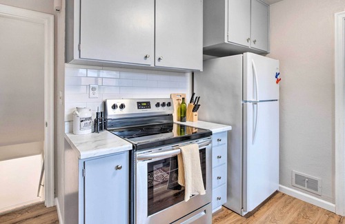 West Salem House | Charming Salem Townhome, Long-Term Stays!
