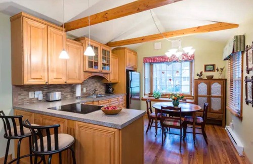 Saluda House | CHARMING Saluda on My Mind – 2min Walk to Downtown
