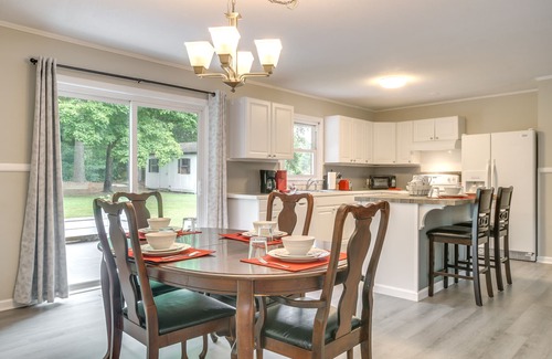Sanford House | Charming Sanford Hideaway Home w/Large Yard