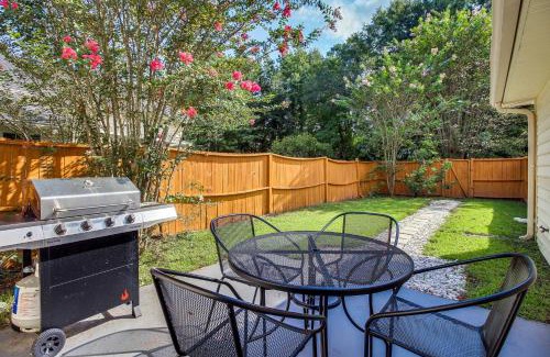 Savannah House | Charming Savannah Vacation Rental with Game Room!