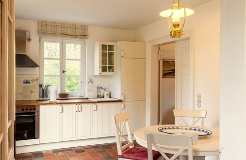 Trent House | Charming semi-detached house in Trent on Rügen - Landhaus Trent Haushälfte Breet