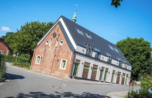 Tating Apartment | Charming serviced apartments in the old school in Tating - just a few minutes from