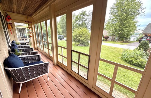 Edgecomb Cottage | Charming Sheepscot Overlook Cottage