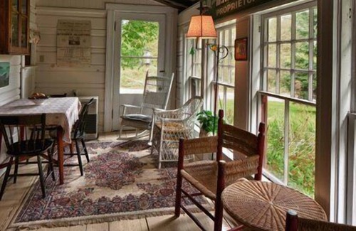 Lamoine Beach House | Charming Shore Acres Historic 4 Bedroom 227 Y.O. Family Retreat on Frenchman Bay