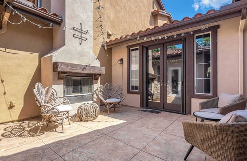 Northwood House | Charming Single-Level Home in Irvine, Prime Location, 30+ Day Stays #40818