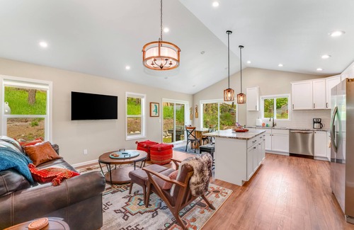 Lakeside House | Charming single-level home with a patio, washer/dryer, & central AC