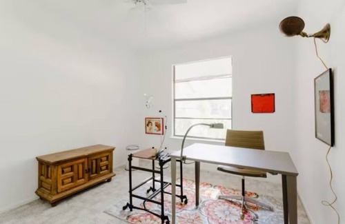 East Congress House | Charming South Congress Home 2/2