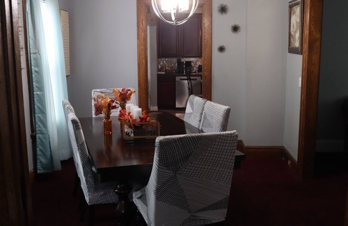 Geneva House | Charming, Spacious 3 bedroom house W/WiFi, AC in Geneva -Hot Tub - Outside Bar