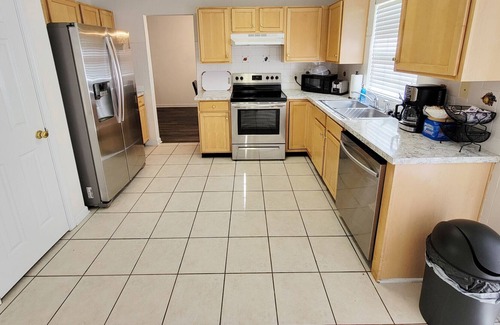 Paw Creek House | Charming & Spacious 4 Bedroom Home!
