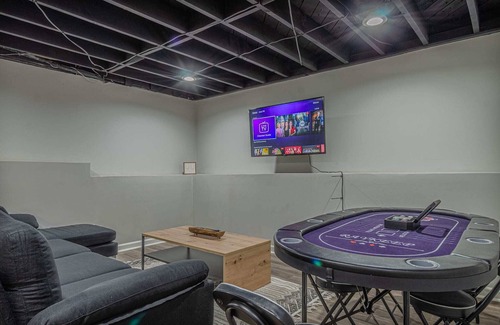 Columbus House | Charming Spacious Home Near Fort Moore| Game Room