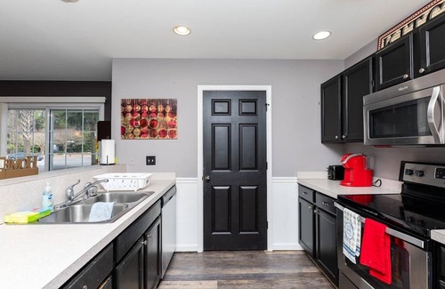 North Charleston House | Charming, Spacious, Ideal 4 Groups Near Charleston