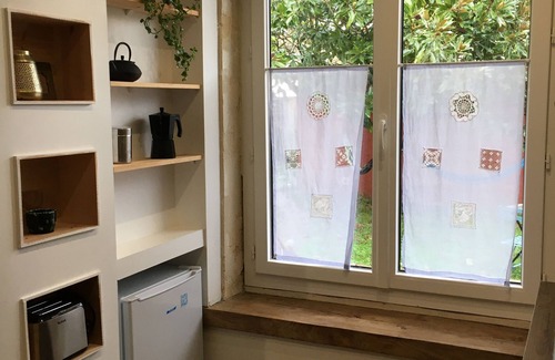 Saint-Laurent-de-Medoc Apartment | charming studio in the heart of the medoc