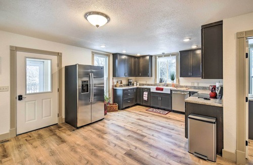 Stevensville House | Charming Stevensville Home w/Open Yard!