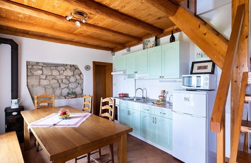 Mihanici Villa | Charming Stone Cottage, Private Pool & Panoramic Views of the Konavle Valley - 30mins to Dubrovnik!