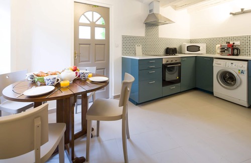 Domme House | Charming stone cottage in the heart of the medieval village of Domme