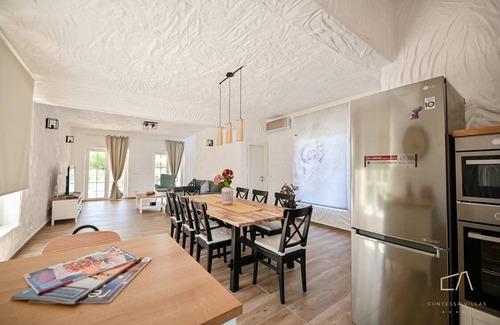 Risika Villa | Charming stone house Villa Pepina
