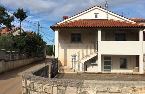 Muntic Apartment | Charming studio Apartment near Pula