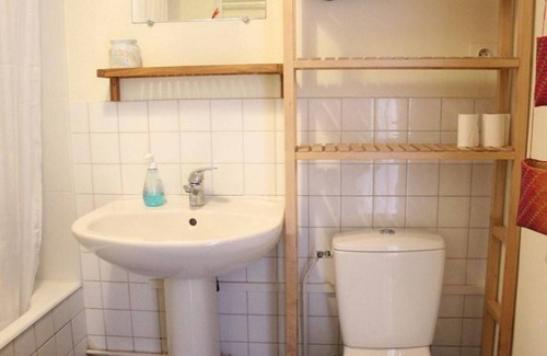 La Rochelle City Centre Apartment | Charming studio in La Rochelle center, sleeps 4
