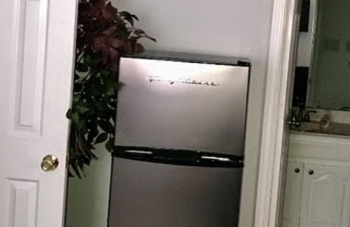Plano Apartment | Charming studio in peaceful Plano with AC