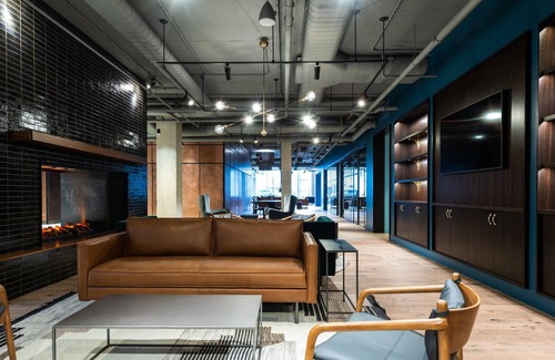 Eisenhower East Apartment | Charming Studio in The Foundry Near Metro + Shops