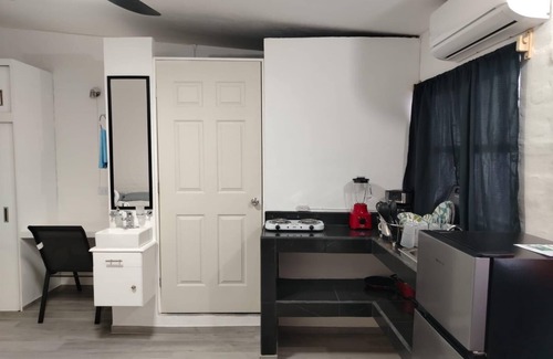Colonia 5 de Diciembre Apartment | Charming studio in delightful Puerto Vallarta with WiFi, AC