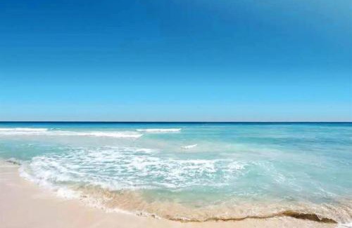 Sarasota Apartment | Charming Studio Unit Across from Lido Key Beach