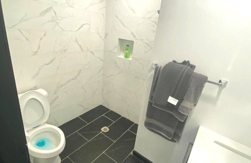 Vollintine-Evergreen Condo | Charming Studio
