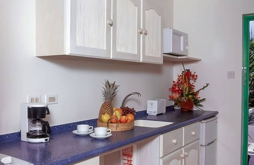 St. Lawrence Gap Hotel | Charming Studio with Pool & Kitchenette near Welches Beach Park