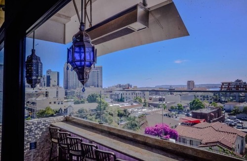 Little Italy Hotel | Charming Suite Perfect for Art Enthusiasts Visiting Little Italy | 3 Units