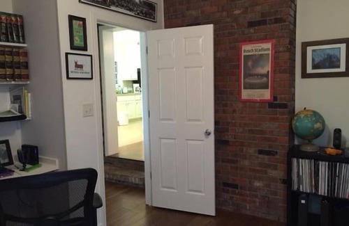 Oxford House | Charming Summer + Fall Football Rental - Near Square & Ole Miss Camp