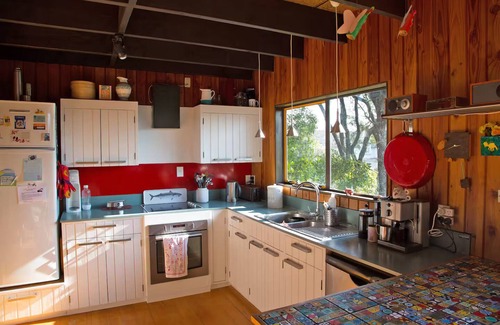Richmond House | Charming Sunny Family House - Bird's Nest
