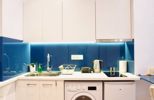 Pangrati Apartment | Charming Sunny Studio in Athens