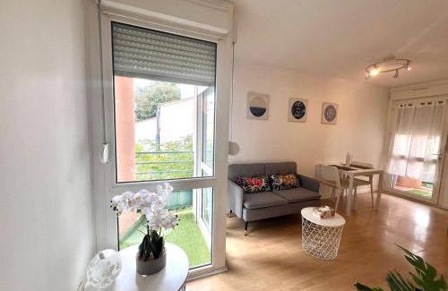 Toulouse South-East Apartment | Charming T1 - Parking - Metro St Agne