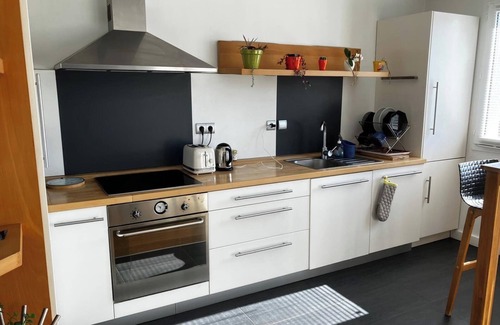 Annecy-le-Vieux Apartment | Charming T2 with sunny balcony 10 min from lake and town center