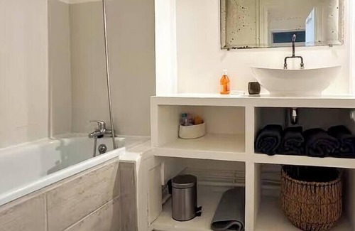 Quartier Le Blosne Apartment | Charming T3 Triangle/Hôpital Sud metro station