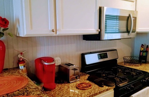 Sherman House | Charming Texoma 1-bedroom guesthouse in growing Sherman, Texas
