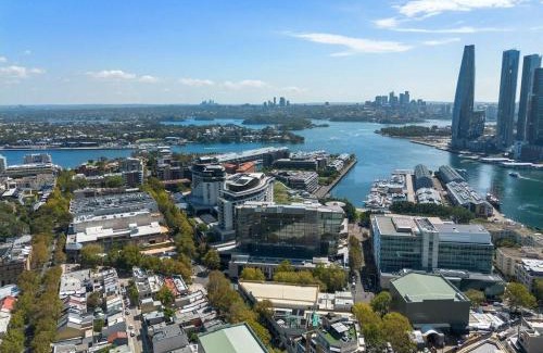 Pyrmont Apartment | Charming Three-Story Terrace House in Pyrmont