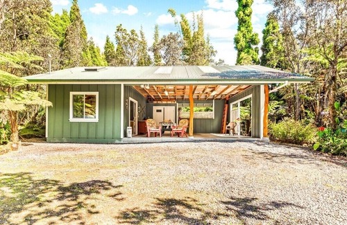 Ohia Estates Cottage | Charming tiny home w/heated floors 5 min from Volcanoes National Park entrance
