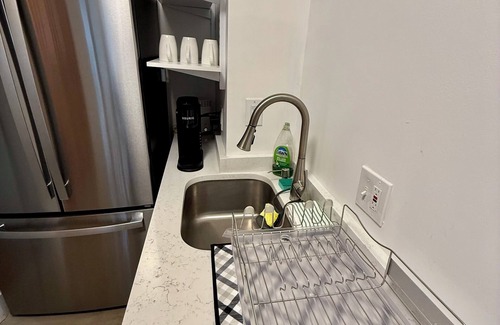 Rock Creek Hills House | Charming townhome 1Bd/1Ba nr NIH and Metro Station