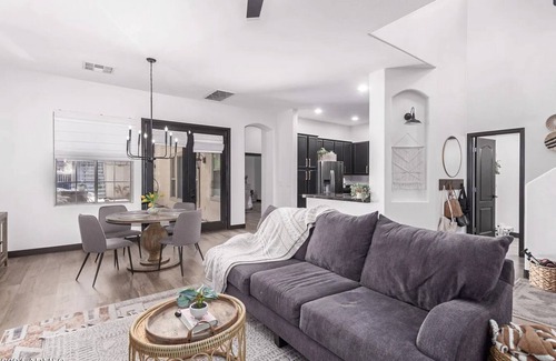 Verrado Main Street District House | Charming Townhome in the heart of Verrado: Walk to Golf, Hiking, Shops & Dining
