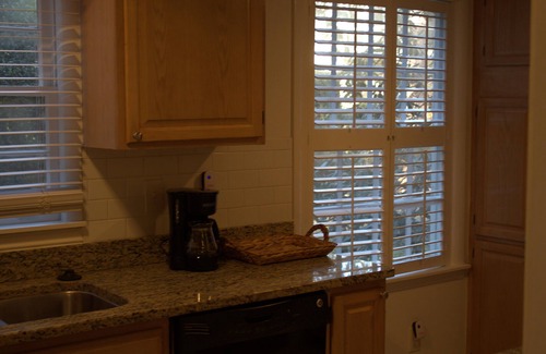 Piedmont Heights House | Charming townhome with 2 bedrooms, Sleeps 6, Walk to Piedmont Park or Beltline