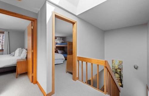 Gilford House | Charming Townhouse with Shared Pool