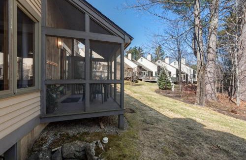Gilford House | Charming Townhouse with Shared Pool